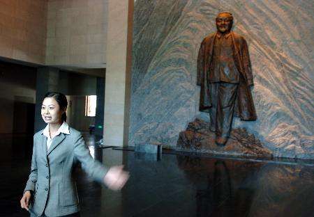 1643100242106507.jpg 邓小平故居陈列馆.jpg